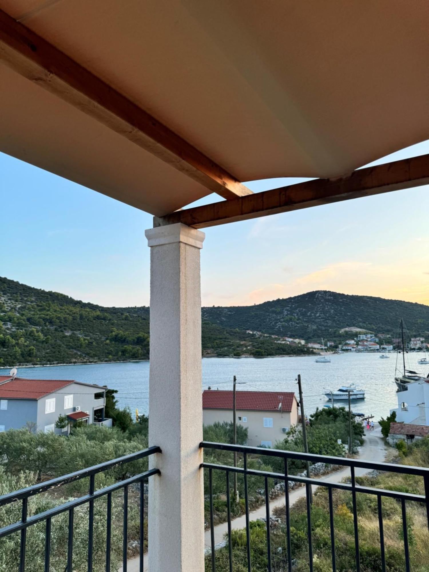 Apartman Vitanov Vinisce Luaran gambar