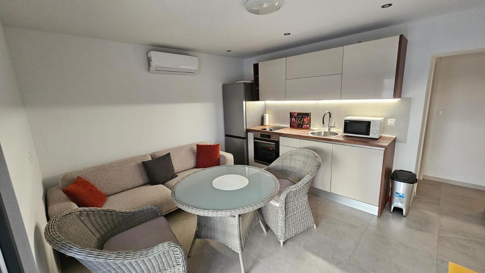 Apartman Vitanov Vinisce Luaran gambar